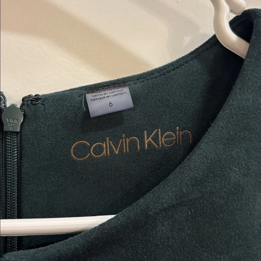 ✨Calvin Klein Emerald Suede Bodycon✨ - Picture 4 of 7